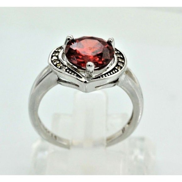 925 STERLING HEART ring, red ruby gemstone size 8 - Picture 4 of 9